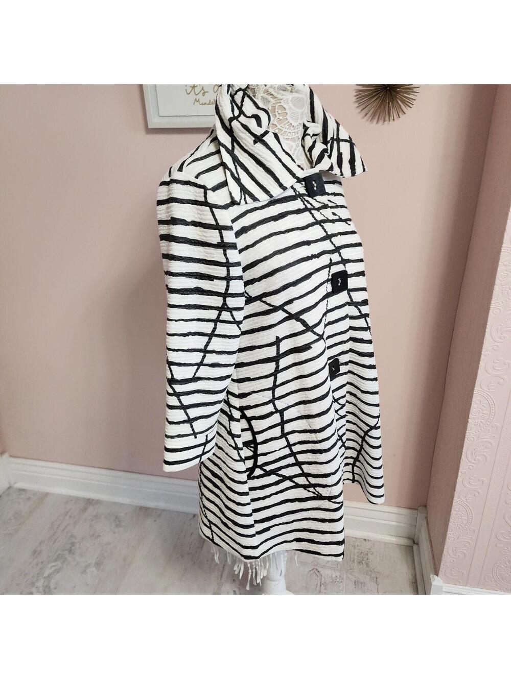 NWT Multiples Black White Abstract Jacket Medium Lined 3/4 Sleeve Long Pockets